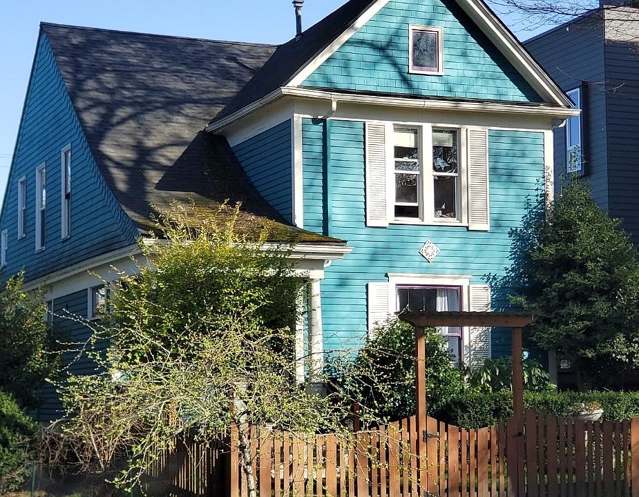 1st image of 218 17th Ave E #B