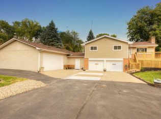 2250 Valley Dr, Ypsilanti, MI 48197