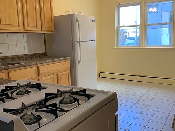 4th image of 2001 Avenue T #1