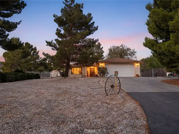 9554 Sunrise Ct, Phelan, CA 92371