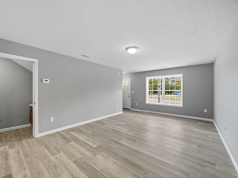 2170 Sharkey Rd — Photo 4