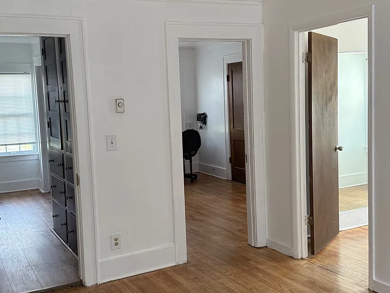 818 Westcott St #2 — Photo 5