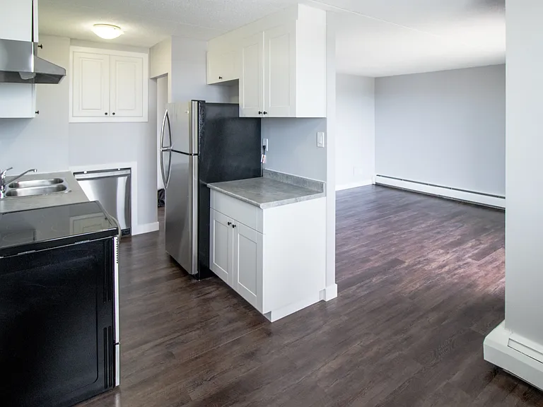 37 Berkeley Pl W — Photo 6