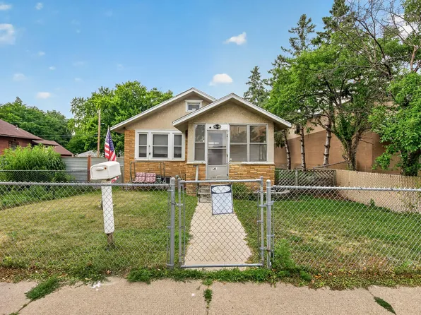 1461 7th St W, Saint Paul, MN 55102