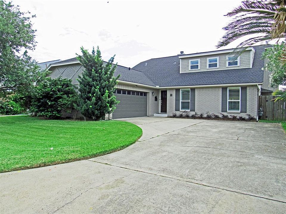 1st image of 36 Lebrun Ct
