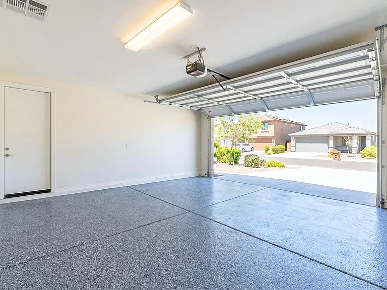 1533 W Sabel Ct — Photo 14