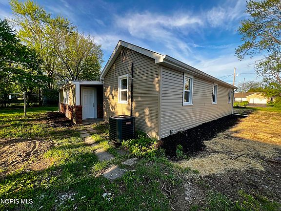 3rd image of 28665 Georgia Rd