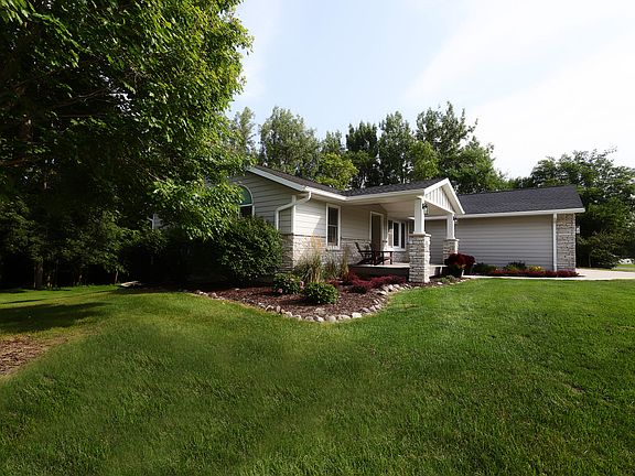 4th image of 1217 Jasmine Pl