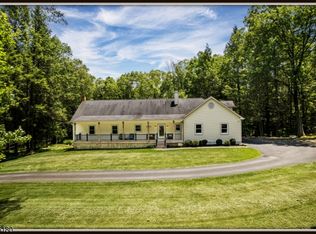 942 Stillwater Rd, Newton, NJ 07860