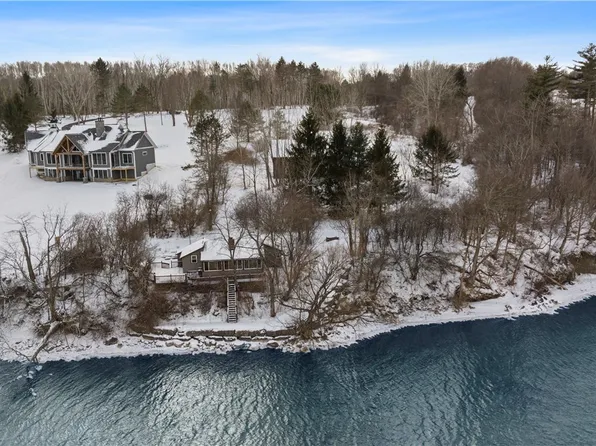 2900 W Lake Rd #9, Skaneateles, NY 13152