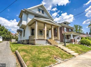 77 S Hazel St, Manheim, PA 17545