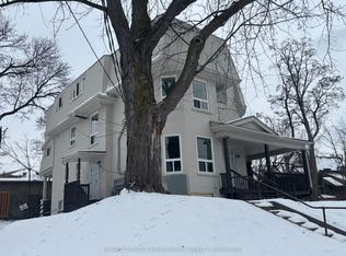 380 Park St N #3, Peterborough, ON K9H 4P8