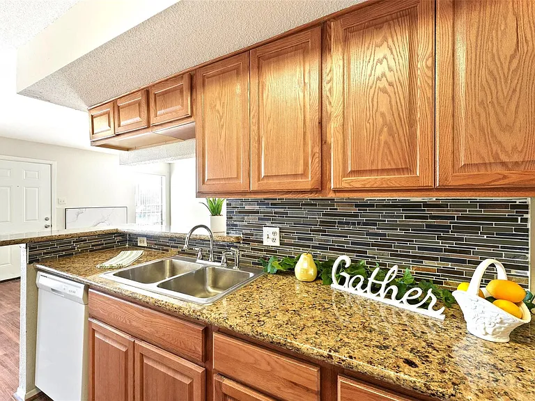 6633 W Airport Blvd #1306 — Photo 12