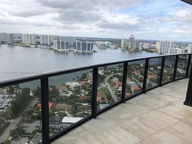 18555 Collins Ave #3103 — Photo 6
