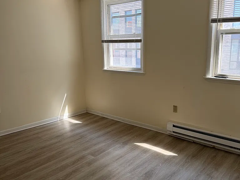 55 Halsey St #3 — Photo 4