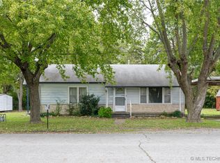 106 S Edith St, Pryor, OK 74361