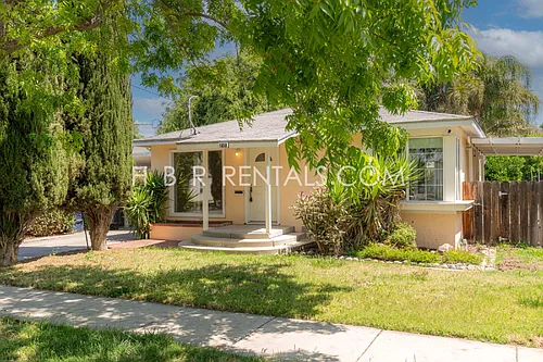 1650 Bessie Ave Photo 1