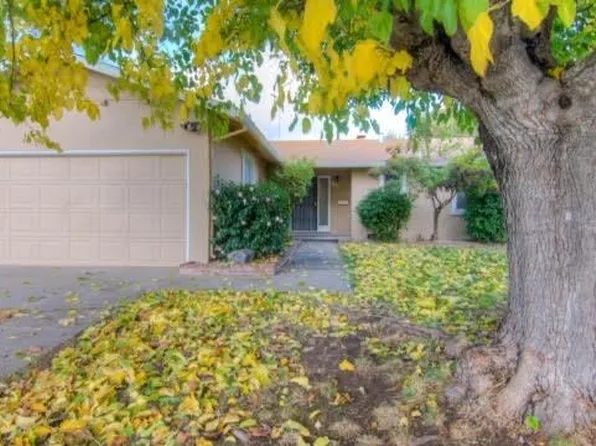 5401 Calistoga Way, Sacramento, CA 95841