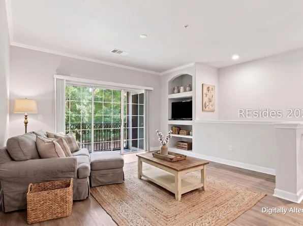 4 Indigo Run Dr APT 1811, Hilton Head Island, SC 29926