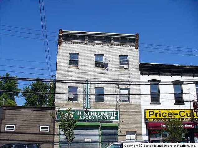 2nd image of 1189 Bay St