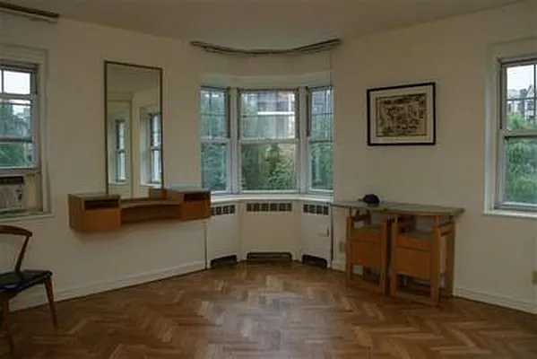 Sold by Mazzeo Real Estate | media 37