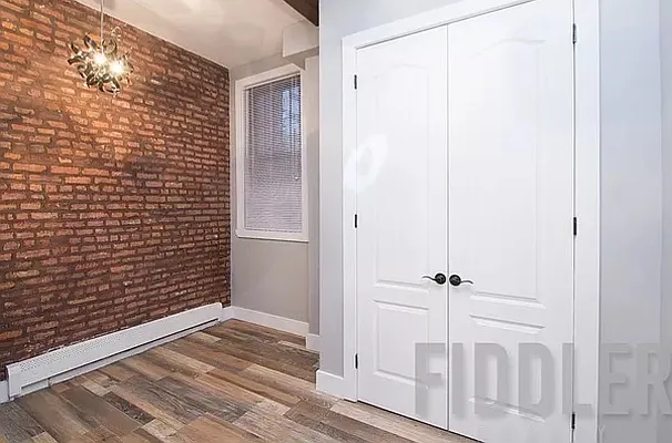 Rented by EXR | media 6