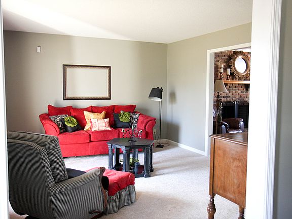 2nd image of 1526 N Willow Bend Ct