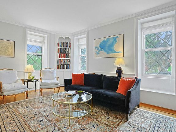 3rd image of 9 Strawberry Lane
