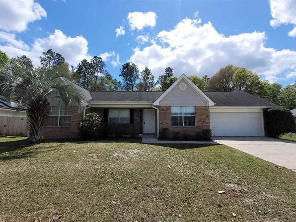 6575 Starboard Dr, Milton, FL 32570