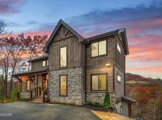 4125 Harvest Moon Rd, Sevierville, TN 37862