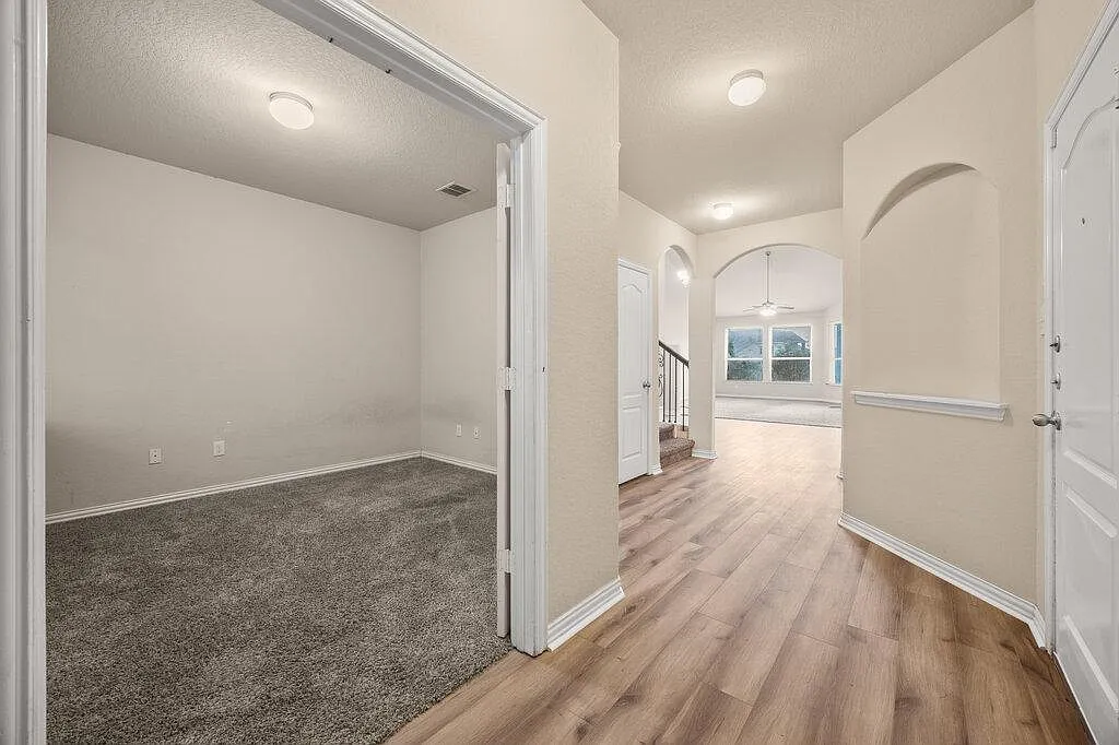 8822 Falcon Park — Photo 3