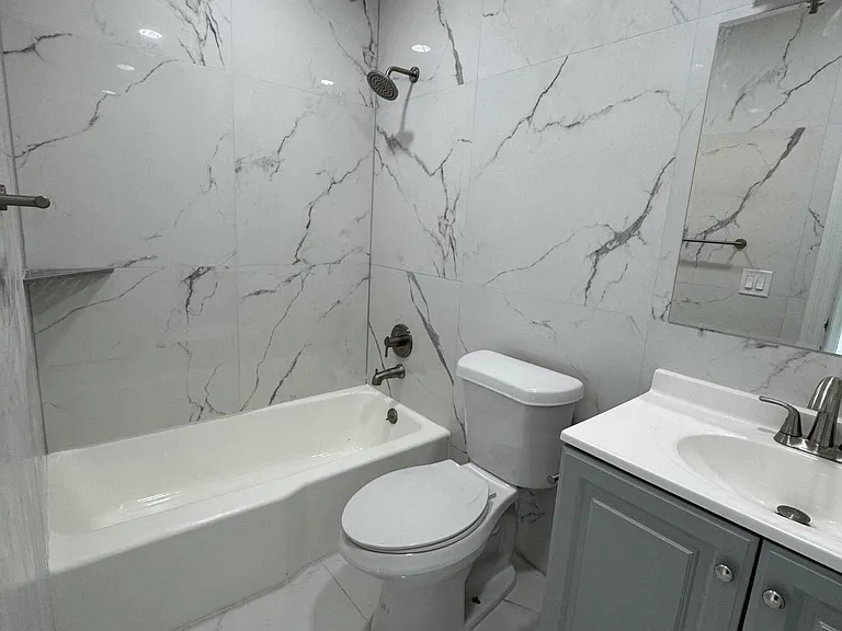 1814 E Oakland Park Blvd #50 — Photo 6