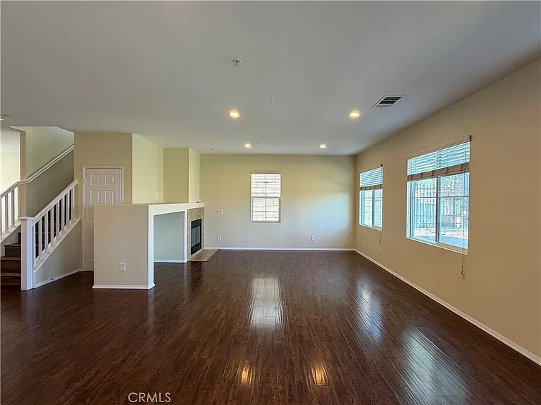 6045 Medinah St — Photo 7