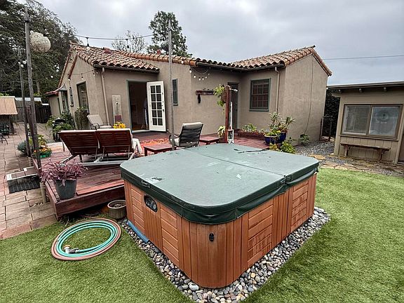 3rd image of 179 Hermosillo Rd