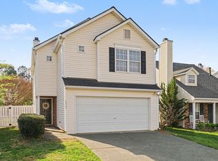 9904 Treymore Dr, Raleigh, NC 27617