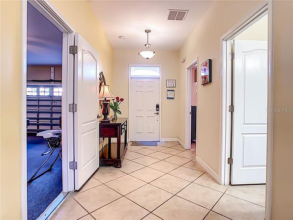3rd image of 1427 Moon Valley Dr
