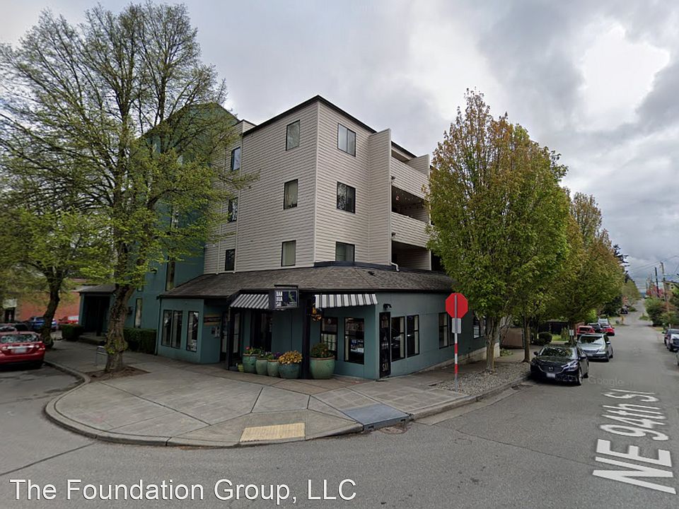 1st image of 9400 Roosevelt Way NE APT 301