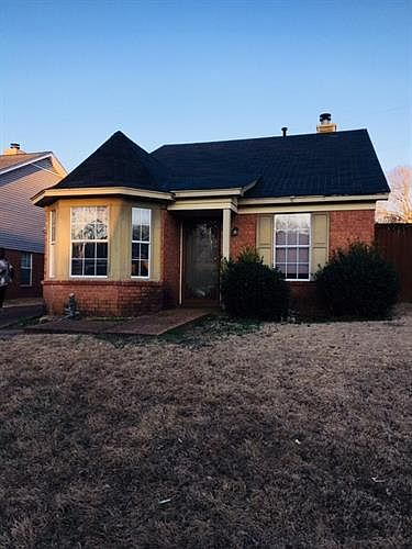 1st image of 804 Pecan Gardens Cir E