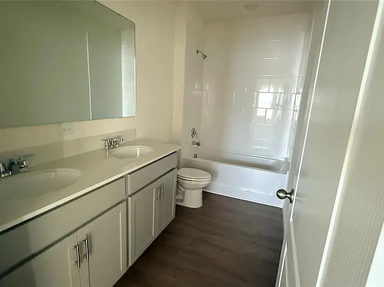 2046 Walnut Creek Dr — Photo 31