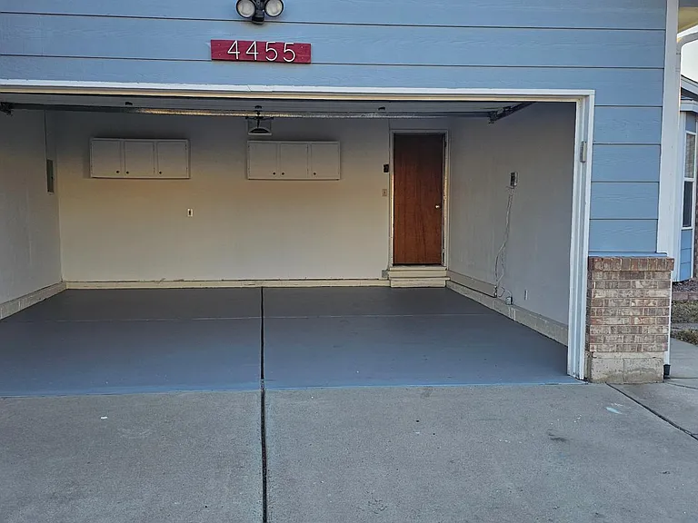 4455 Witches Hollow Ln — Photo 2