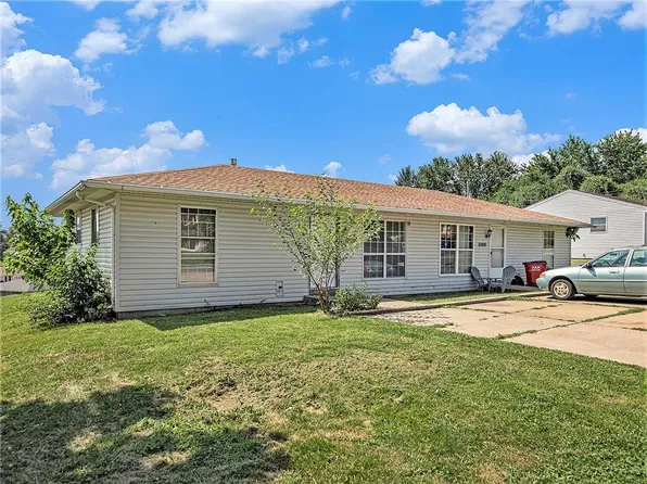 18715-18717 E Blackhawk Trl, Independence, MO 64056