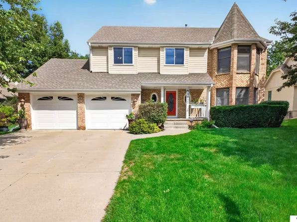 10612 Monroe St, Omaha, NE 68127