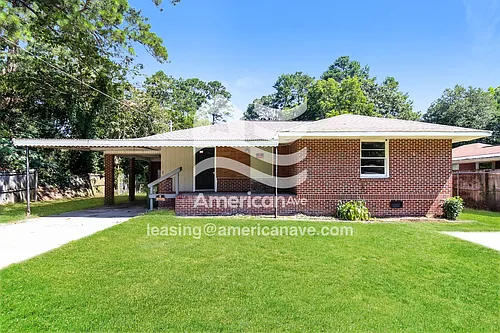4231 Searcy St Photo 1