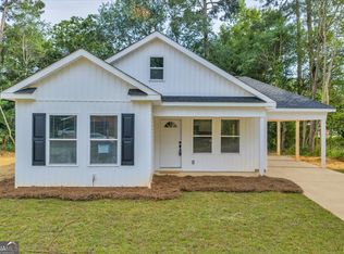 327 Peach Cir, Fort Valley, GA 31030