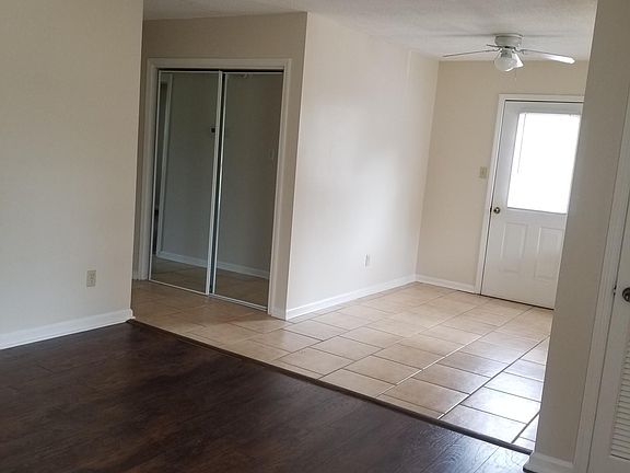 5th image of 150 Angela Dr Unit D