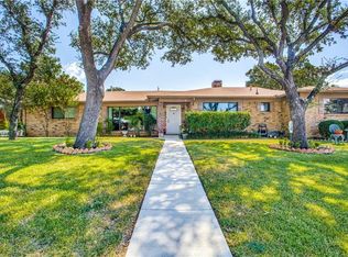 1729 Sheffield Pl, Fort Worth, TX 76112