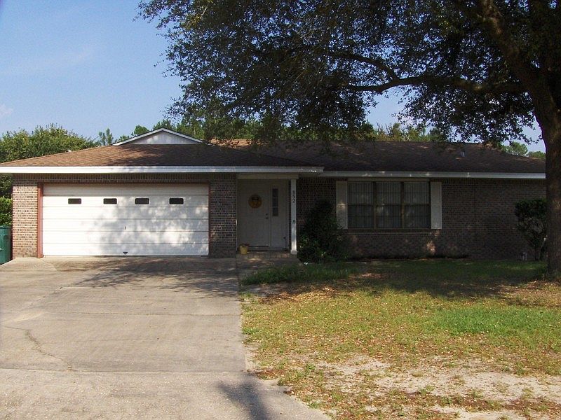 1st image of 852 Twin Lakes Dr