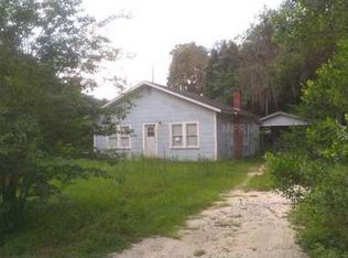 655 Date St, Waverly, FL 33877