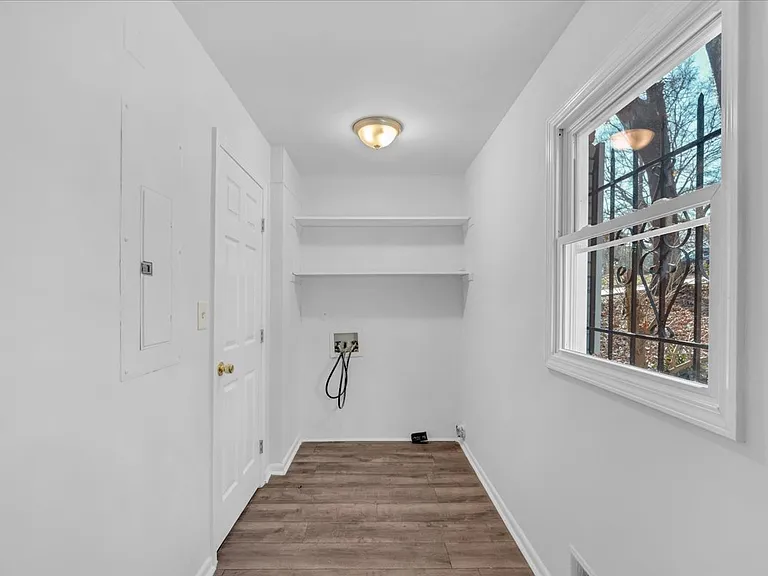 2080 Bluffton Way — Photo 13