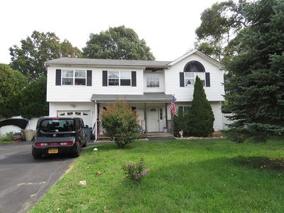 1579 Manatuck Blvd, Bay Shore, NY, 11706